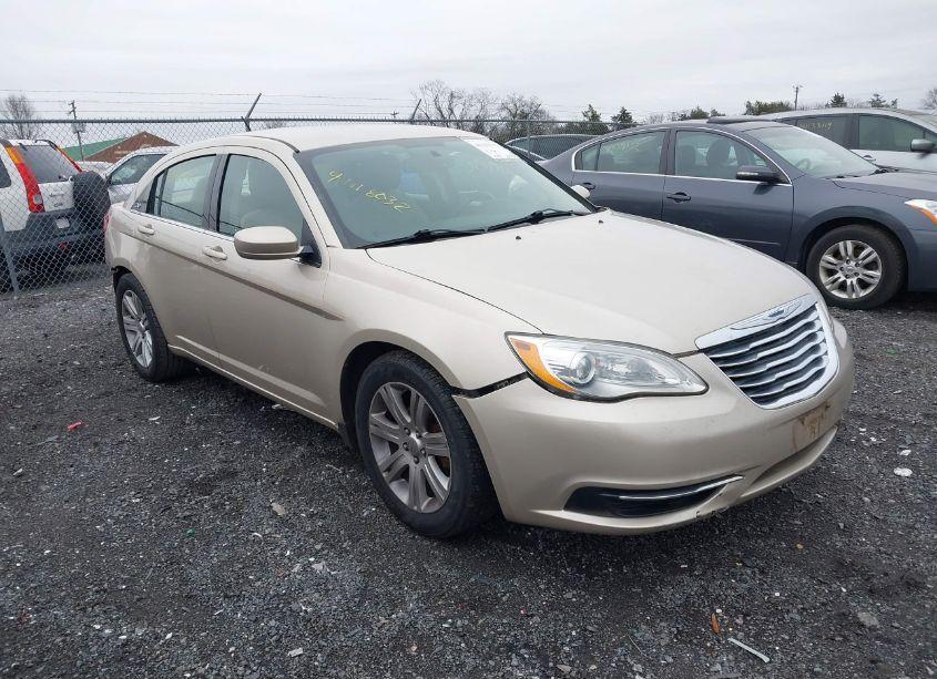 2013 Chrysler 200 TOURING (VIN 1C3CCBBB9DN593434) main photo