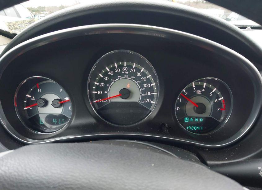 Photo 7 of 2013 Chrysler 200 TOURING (VIN 1C3CCBBB9DN593434)