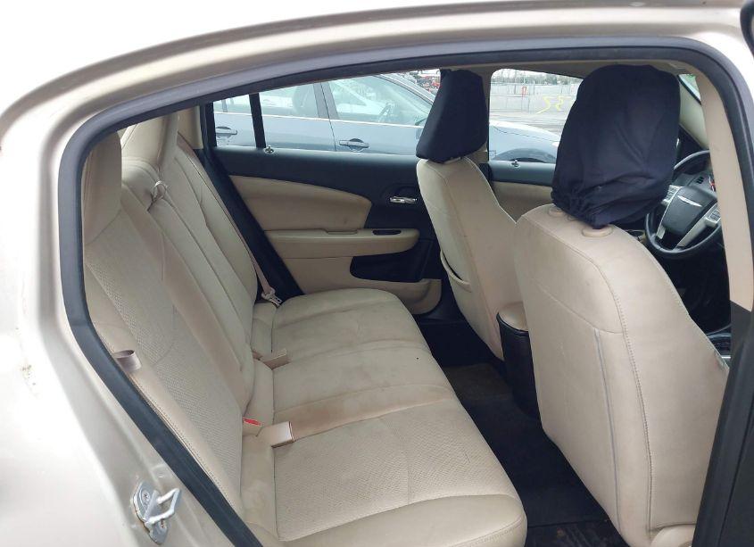 Photo 8 of 2013 Chrysler 200 TOURING (VIN 1C3CCBBB9DN593434)