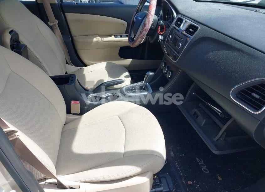 Photo 5 of 2013 Chrysler 200 TOURING (VIN 1C3CCBBB9DN632877)