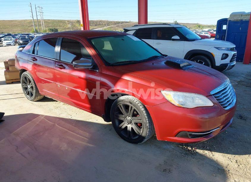 2013 Chrysler 200 TOURING (VIN 1C3CCBBB9DN656628) main photo