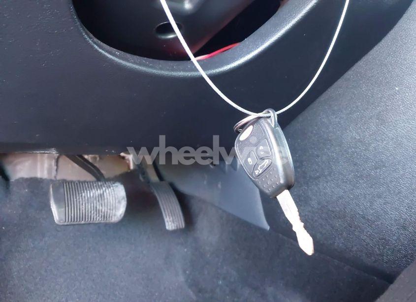 Photo 11 of 2013 Chrysler 200 TOURING (VIN 1C3CCBBB9DN656628)