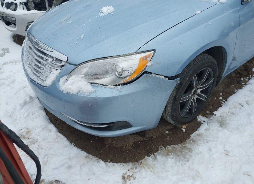 Photo 6 of 2013 Chrysler 200 TOURING (VIN 1C3CCBBB9DN679407)