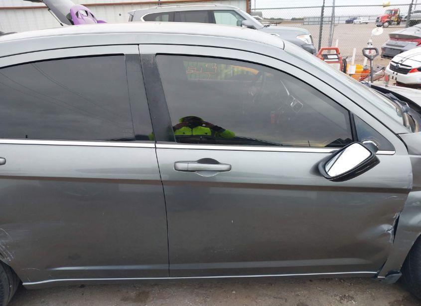 Photo 13 of 2013 Chrysler 200 TOURING (VIN 1C3CCBBB9DN734681)