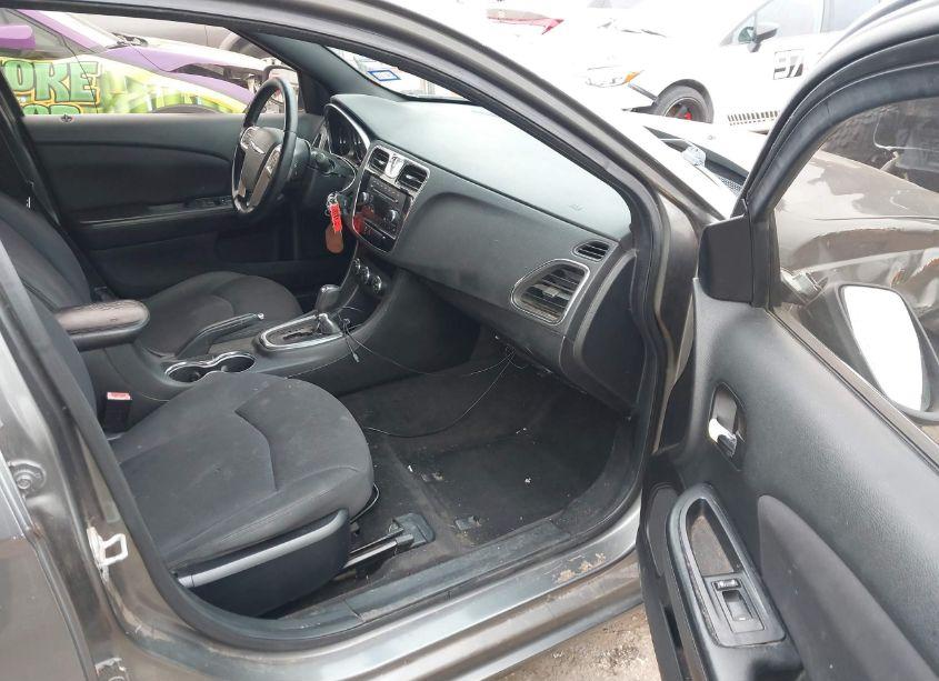 Photo 5 of 2013 Chrysler 200 TOURING (VIN 1C3CCBBB9DN734681)