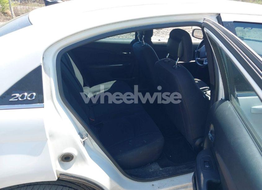 Photo 8 of 2014 Chrysler 200 TOURING (VIN 1C3CCBBB9EN183489)