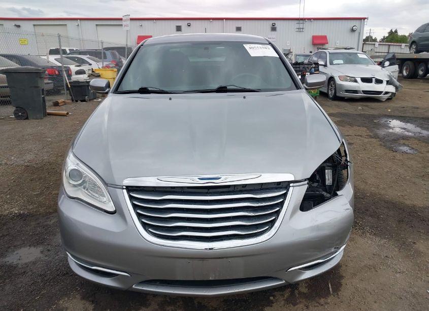 Photo 13 of 2014 Chrysler 200 TOURING (VIN 1C3CCBBB9EN192788)