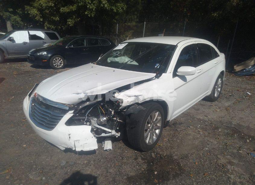 Photo 2 of 2012 Chrysler 200 TOURING (VIN 1C3CCBBBXCN114100)