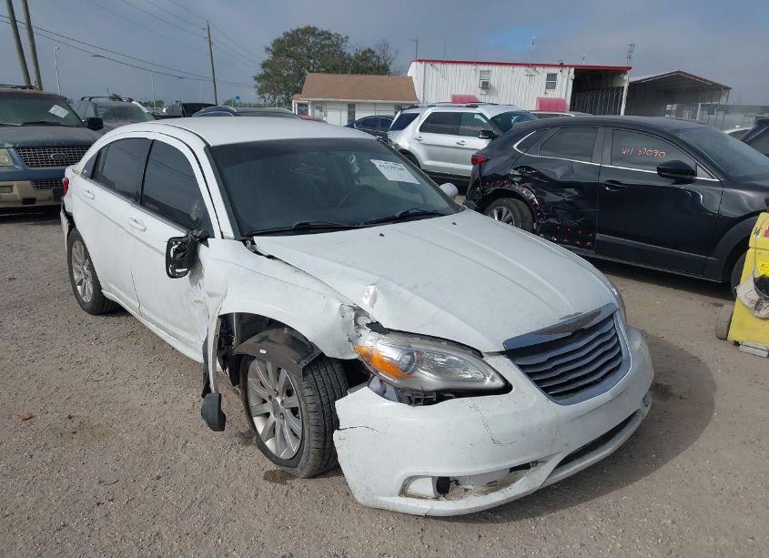 2012 Chrysler 200 TOURING (VIN 1C3CCBBBXCN125260) main photo