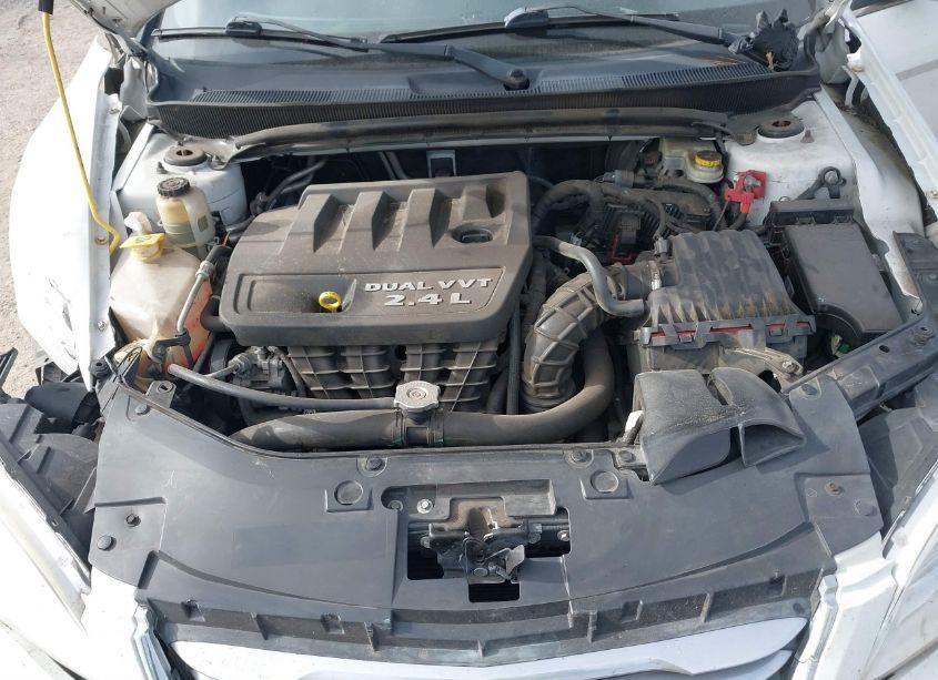 Photo 10 of 2012 Chrysler 200 TOURING (VIN 1C3CCBBBXCN125260)