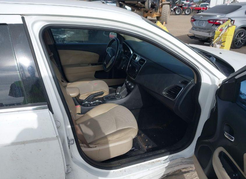 Photo 5 of 2012 Chrysler 200 TOURING (VIN 1C3CCBBBXCN125260)