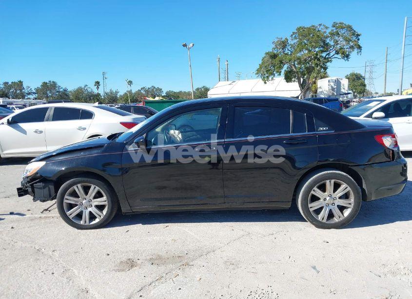 Photo 14 of 2012 Chrysler 200 TOURING (VIN 1C3CCBBBXCN131222)