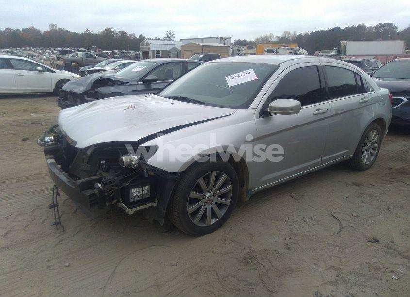 Photo 2 of 2012 Chrysler 200 TOURING (VIN 1C3CCBBBXCN135819)