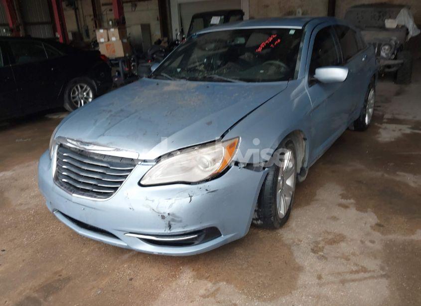 Photo 2 of 2013 Chrysler 200 TOURING (VIN 1C3CCBBBXDN547319)