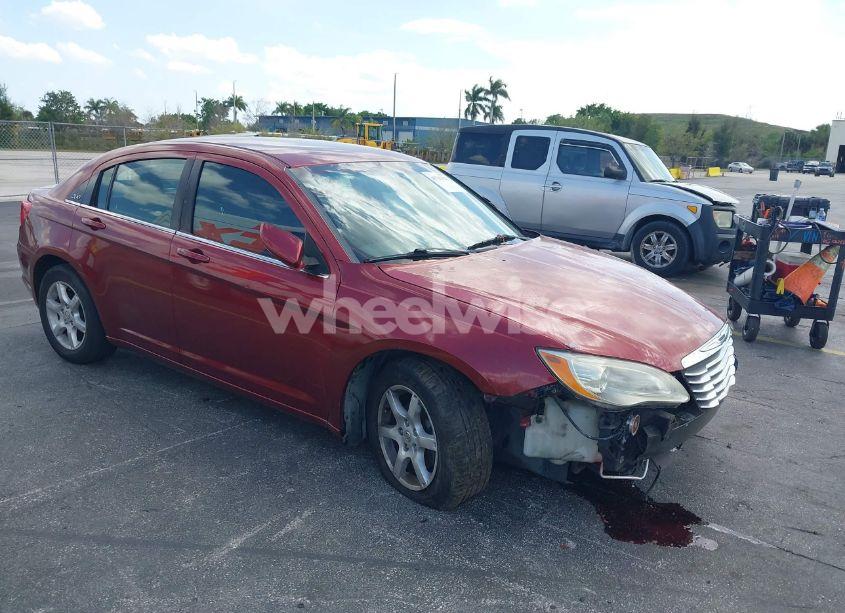 2013 Chrysler 200 TOURING (VIN 1C3CCBBBXDN579963) main photo