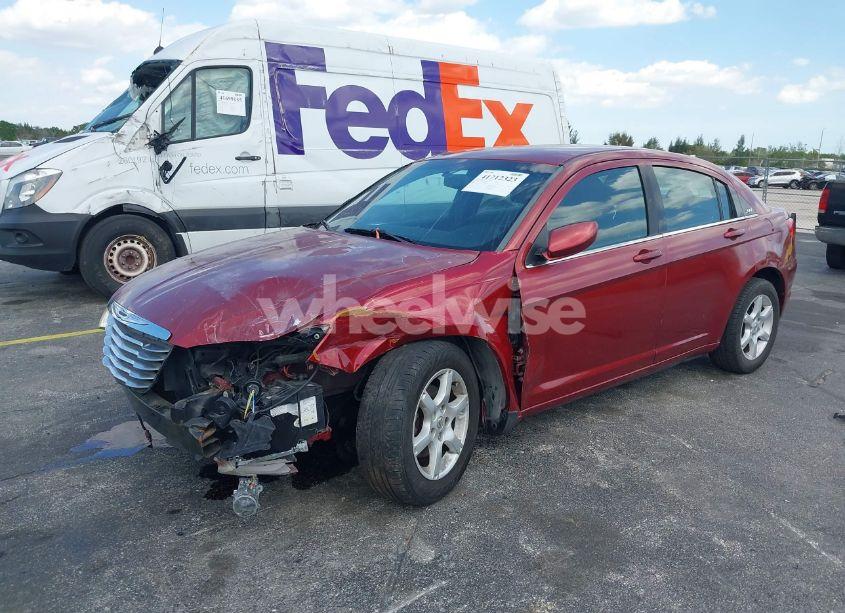 Photo 2 of 2013 Chrysler 200 TOURING (VIN 1C3CCBBBXDN579963)