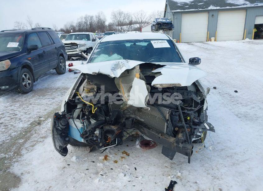 Photo 13 of 2013 Chrysler 200 TOURING (VIN 1C3CCBBBXDN580367)