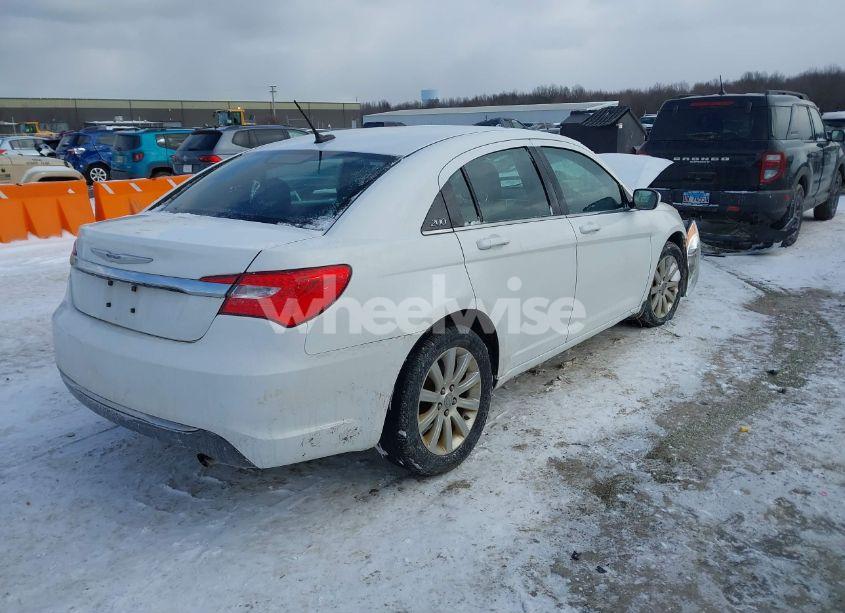 Photo 4 of 2013 Chrysler 200 TOURING (VIN 1C3CCBBBXDN580367)