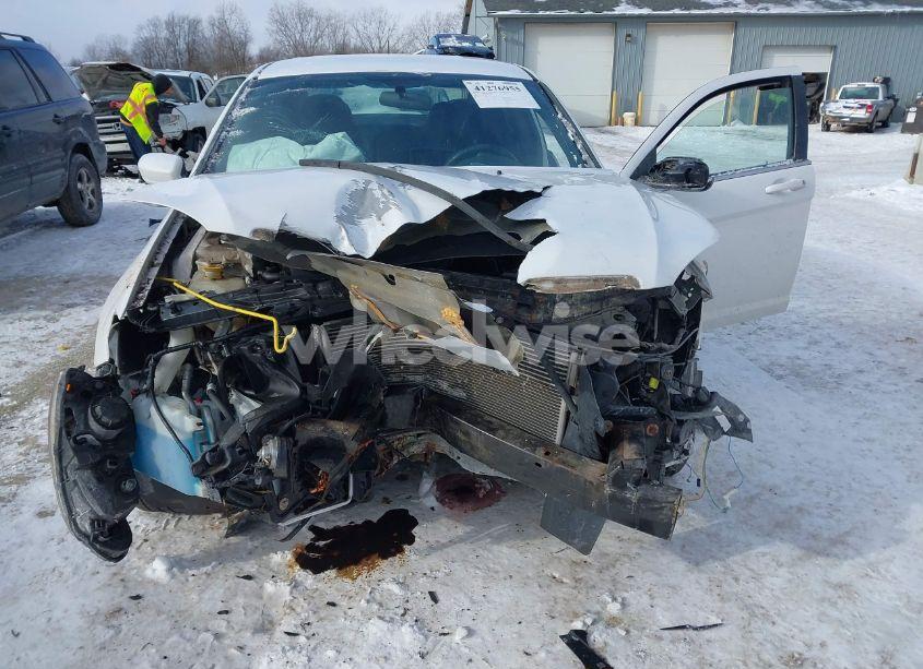 Photo 6 of 2013 Chrysler 200 TOURING (VIN 1C3CCBBBXDN580367)