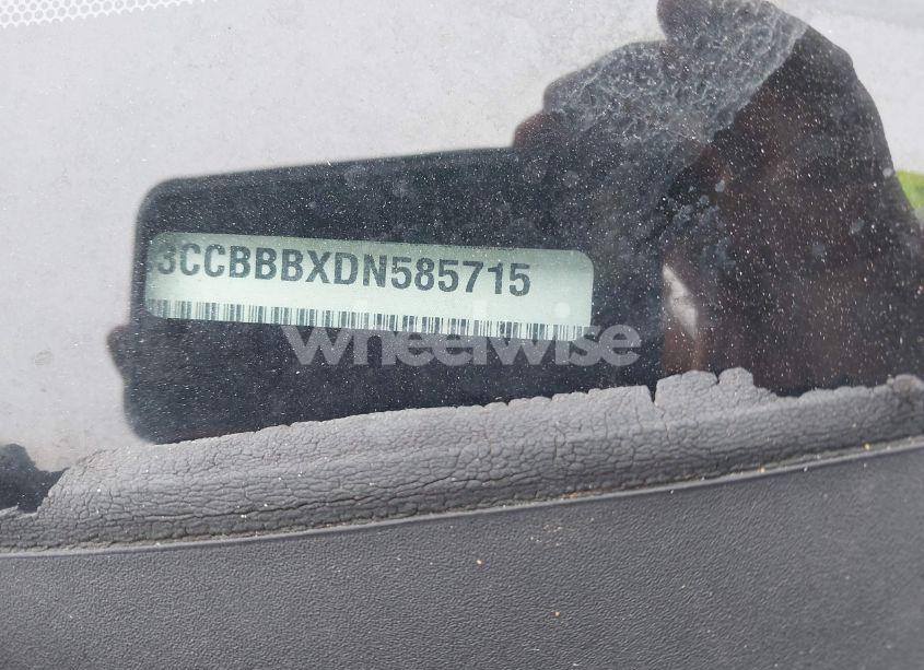 Photo 9 of 2013 Chrysler 200 TOURING (VIN 1C3CCBBBXDN585715)