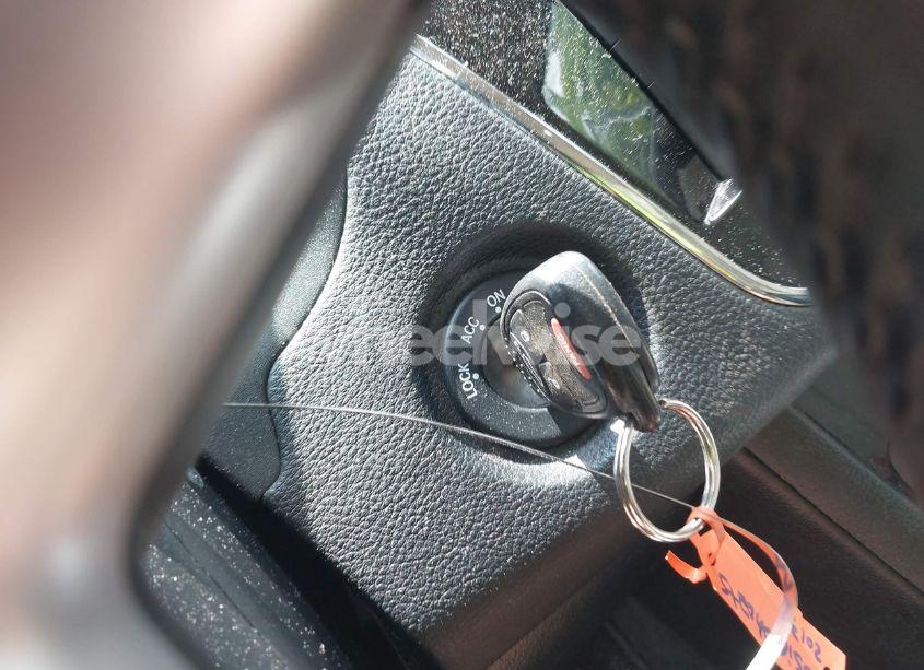 Photo 11 of 2013 Chrysler 200 TOURING (VIN 1C3CCBBBXDN594916)