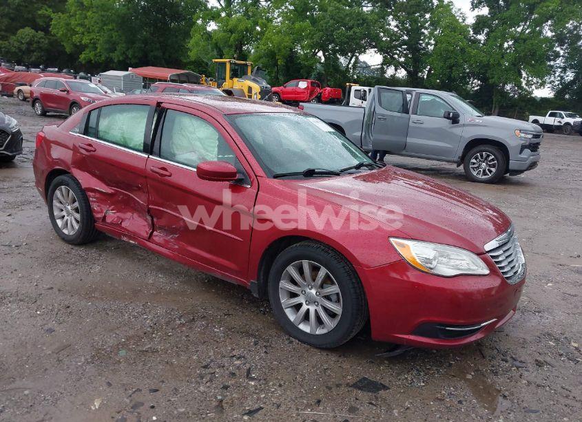 2013 Chrysler 200 TOURING (VIN 1C3CCBBBXDN603890) main photo