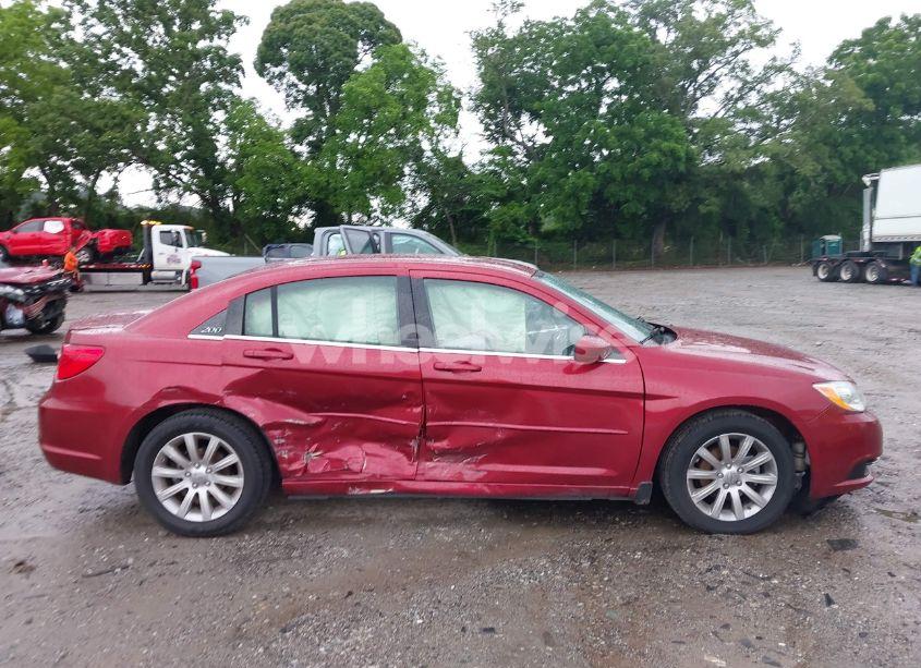 Photo 13 of 2013 Chrysler 200 TOURING (VIN 1C3CCBBBXDN603890)