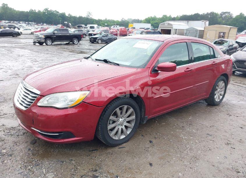 Photo 2 of 2013 Chrysler 200 TOURING (VIN 1C3CCBBBXDN603890)