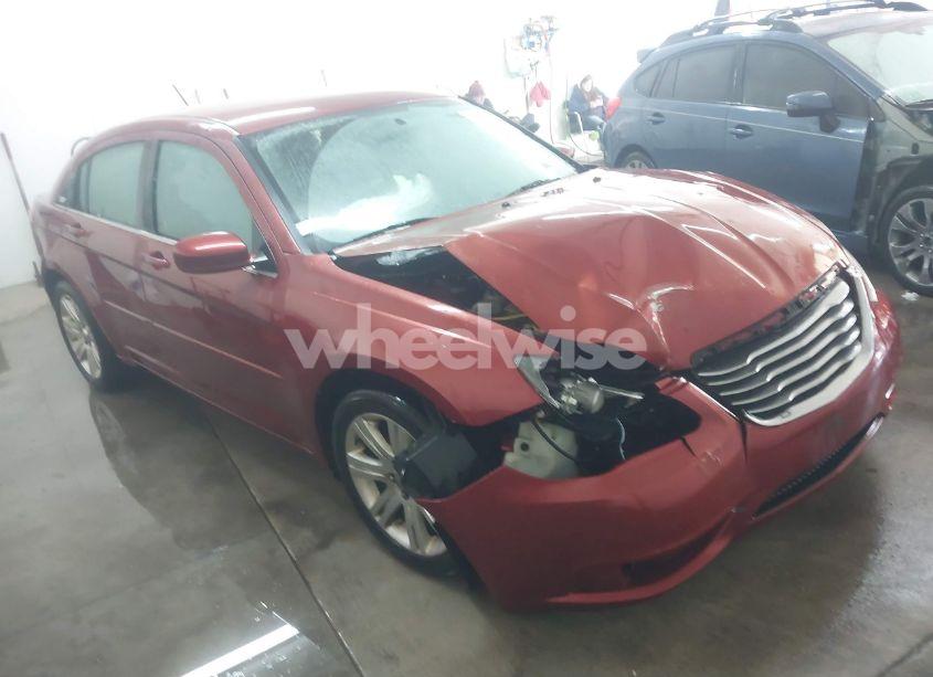 2013 Chrysler 200 TOURING (VIN 1C3CCBBBXDN656735) main photo