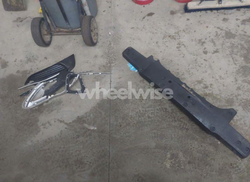 Photo 12 of 2013 Chrysler 200 TOURING (VIN 1C3CCBBBXDN656735)