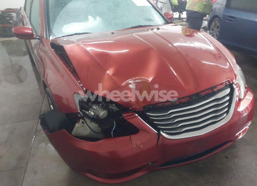 Photo 6 of 2013 Chrysler 200 TOURING (VIN 1C3CCBBBXDN656735)