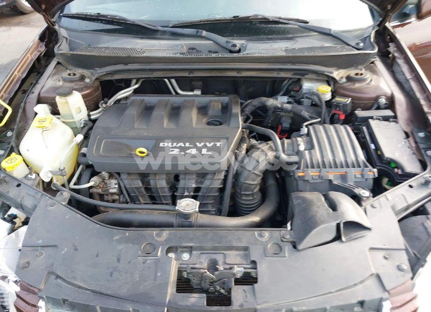 Photo 10 of 2013 Chrysler 200 TOURING (VIN 1C3CCBBBXDN679108)