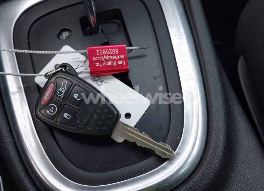 Photo 11 of 2013 Chrysler 200 TOURING (VIN 1C3CCBBBXDN679108)