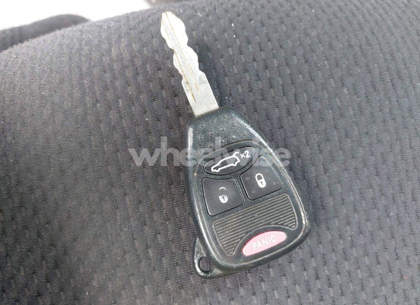 Photo 11 of 2013 Chrysler 200 TOURING (VIN 1C3CCBBBXDN683451)