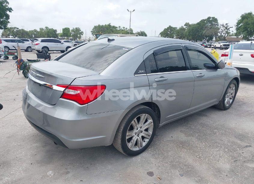 Photo 4 of 2013 Chrysler 200 TOURING (VIN 1C3CCBBBXDN683451)