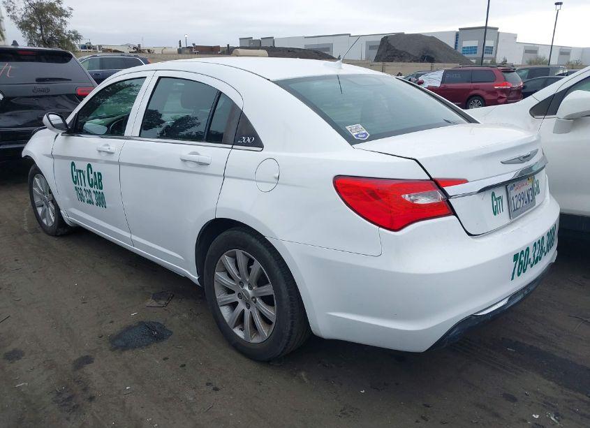 Photo 3 of 2014 Chrysler 200 TOURING (VIN 1C3CCBBBXEN100975)