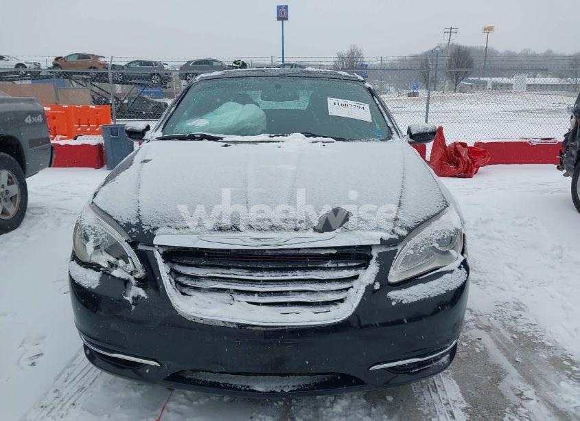 Photo 12 of 2014 Chrysler 200 TOURING (VIN 1C3CCBBBXEN178897)