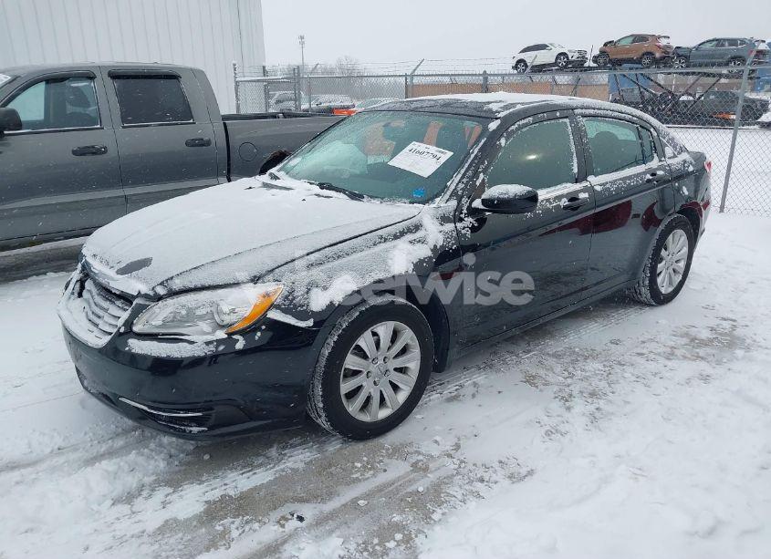 Photo 2 of 2014 Chrysler 200 TOURING (VIN 1C3CCBBBXEN178897)
