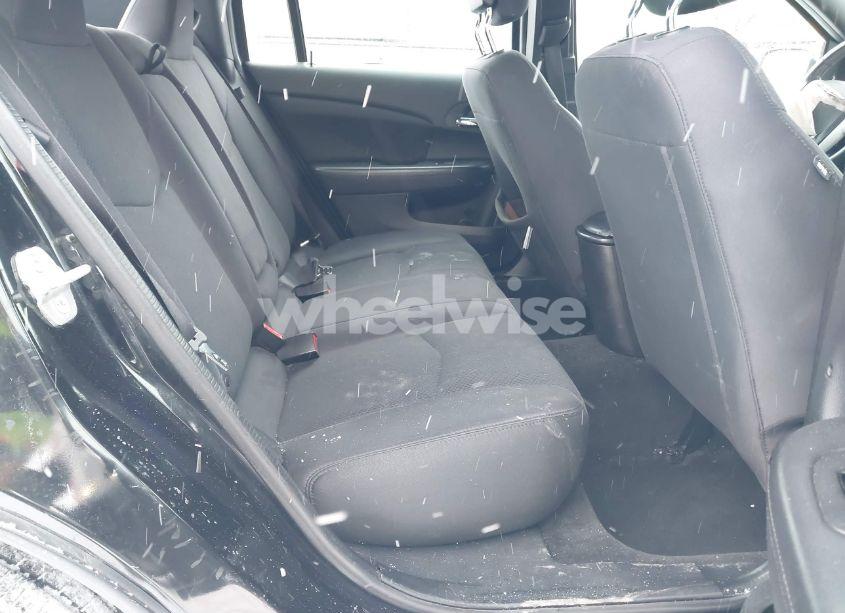 Photo 8 of 2014 Chrysler 200 TOURING (VIN 1C3CCBBBXEN178897)