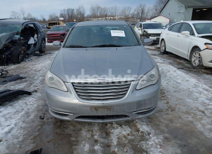 Photo 12 of 2014 Chrysler 200 TOURING (VIN 1C3CCBBBXEN183419)