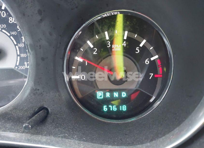 Photo 15 of 2014 Chrysler 200 TOURING (VIN 1C3CCBBBXEN183419)