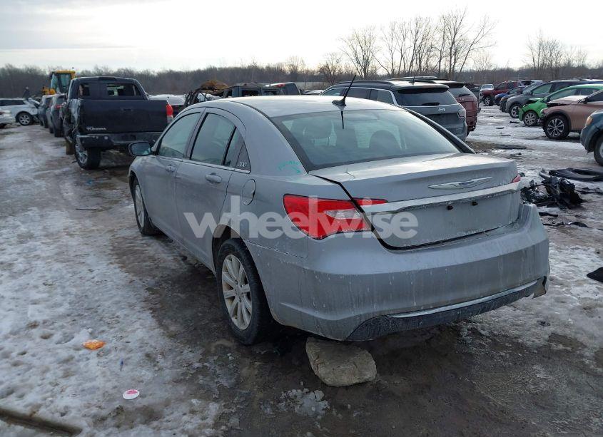 Photo 3 of 2014 Chrysler 200 TOURING (VIN 1C3CCBBBXEN183419)
