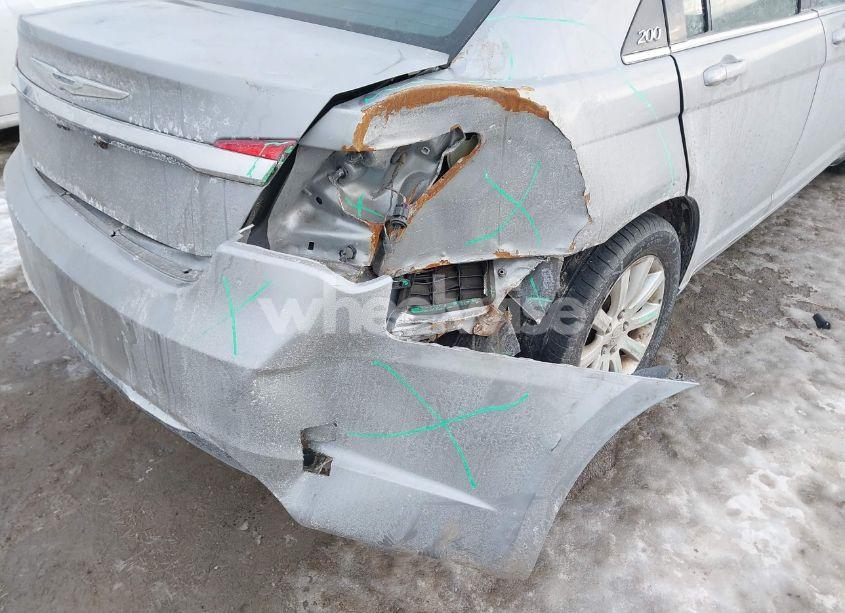 Photo 6 of 2014 Chrysler 200 TOURING (VIN 1C3CCBBBXEN183419)