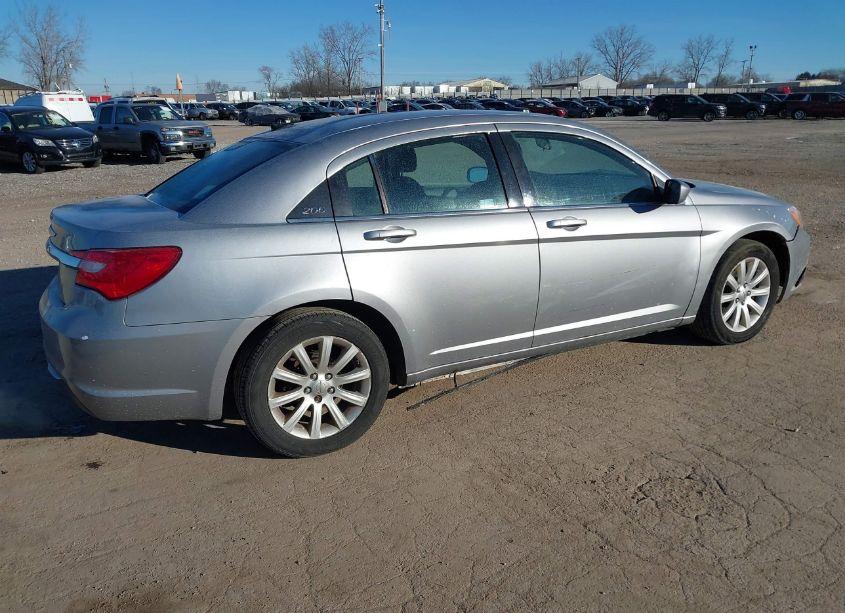 Photo 4 of 2014 Chrysler 200 TOURING (VIN 1C3CCBBBXEN197935)