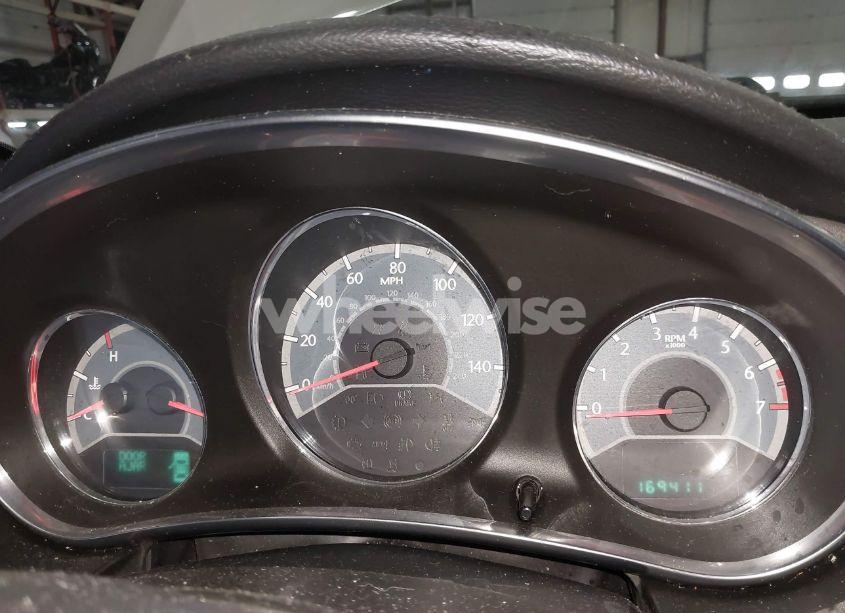 Photo 7 of 2014 Chrysler 200 TOURING (VIN 1C3CCBBBXEN231601)