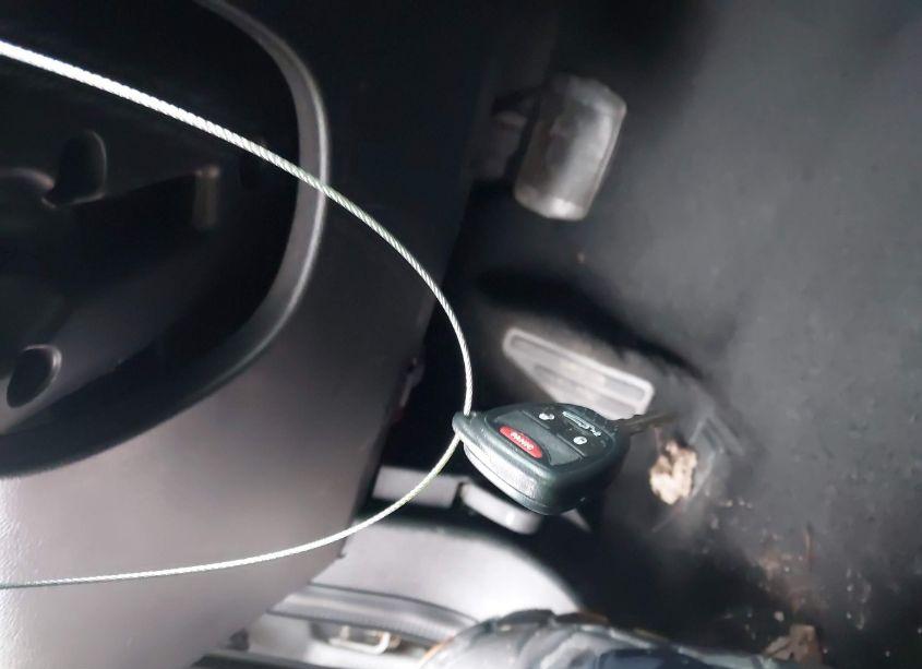 Photo 11 of 2013 Chrysler 200 TOURING (VIN 1C3CCBBG0DN716534)