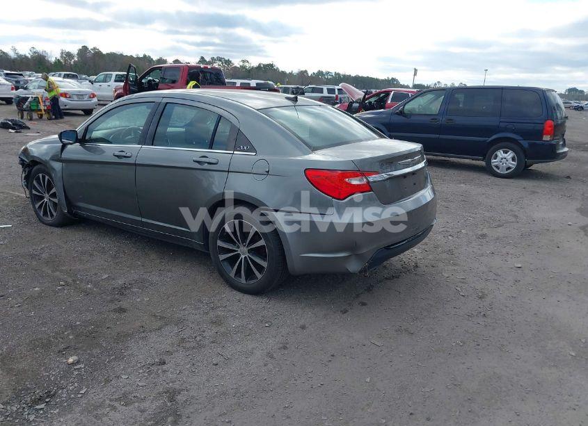 Photo 3 of 2013 Chrysler 200 TOURING (VIN 1C3CCBBG0DN728988)