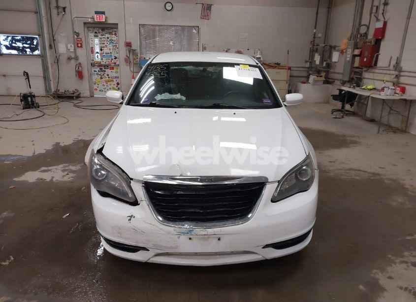 Photo 12 of 2013 Chrysler 200 TOURING (VIN 1C3CCBBG0DN737285)