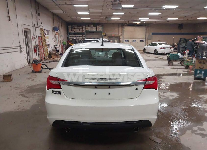 Photo 16 of 2013 Chrysler 200 TOURING (VIN 1C3CCBBG0DN737285)