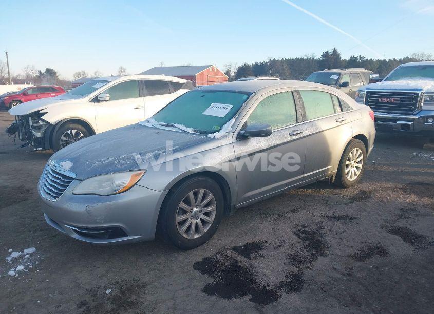 Photo 2 of 2014 Chrysler 200 TOURING (VIN 1C3CCBBG0EN105565)
